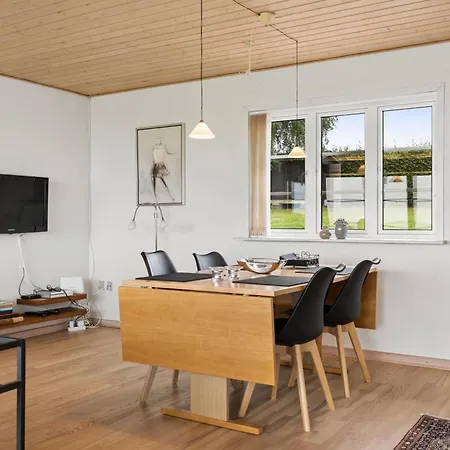 Feriehus Tæt På Vandet På Skønne Als *