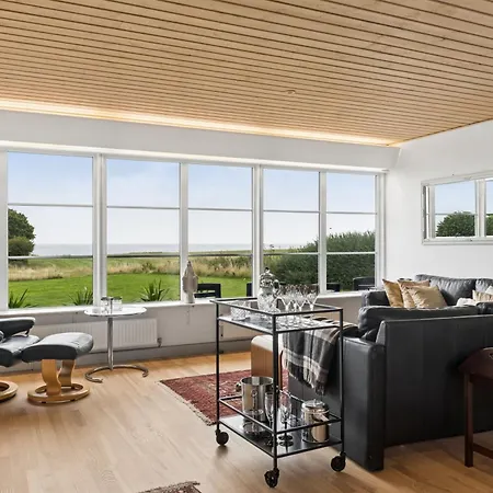 Tæt På Vandet På Skønne Als Feriehus Augustenborg