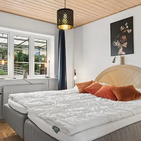 Feriehus Tæt På Vandet På Skønne Als *