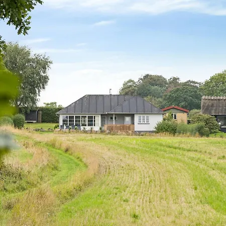 Feriehus Tæt På Vandet På Skønne Als Augustenborg